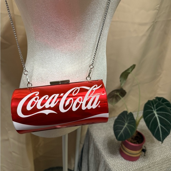 Coca-Cola Soda Can Crossbody Bag - Metallic Red Novelty Clutch - NWOT - Picture 4 of 14